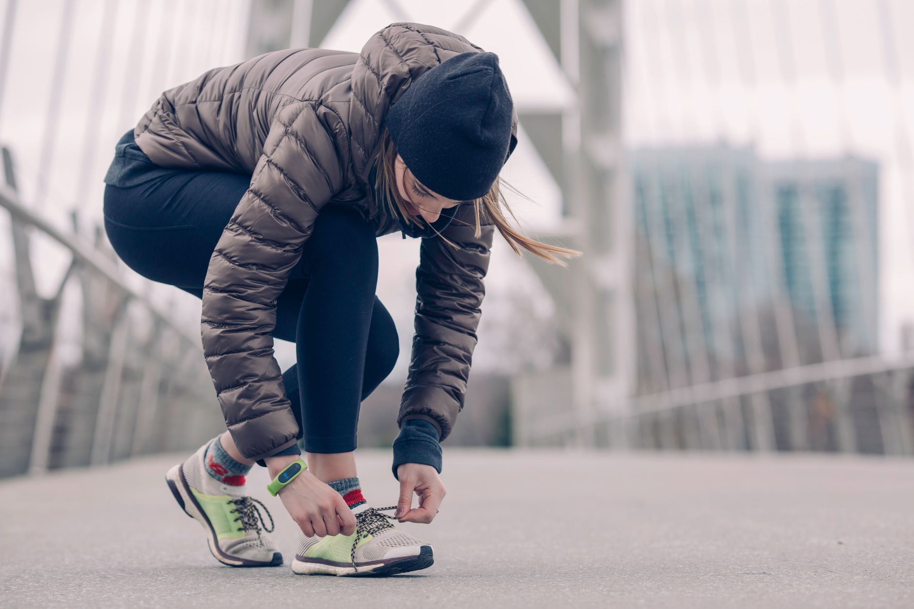 What should you wear when running in cold weather?